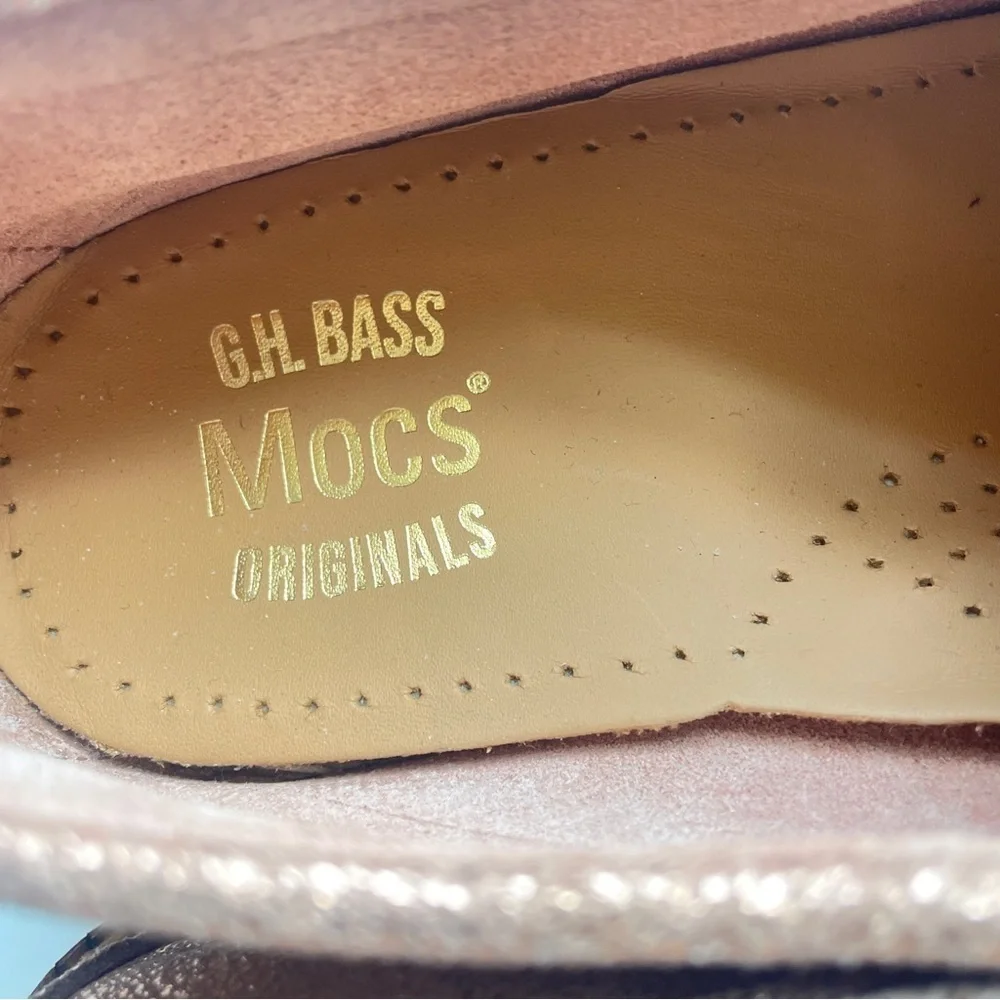 G.H. Bass NWOB Originals Lug Sole Moccasin Shoes Wallace Suede Rose Gold 11